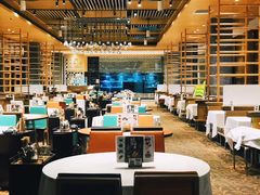 大堂-稻香酒家·34年老字号·港式粤菜(汉街店)