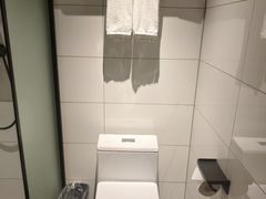 -网鱼电竞酒店(深圳福田石厦地铁站店)