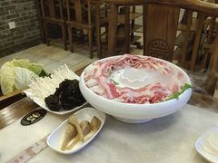 -盛元盛居传统炭火锅(绿园店)