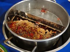 -马路边边串串香形象店(磐石路店)