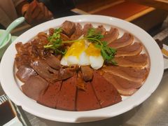 招牌卤狮头鹅七拼-潮界(虹桥新天地店)