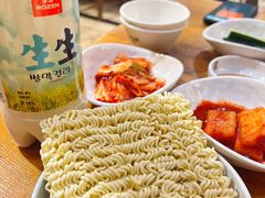 -喇喇排骨火锅·传统韩式脊骨汤(望京西园总店)