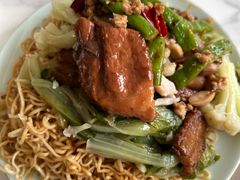 -广州鸿粤星辉奔驰4S店(钟村店)