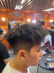 -米娜男士新国潮理发馆
