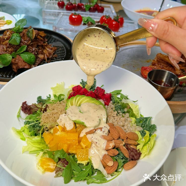 不用再飞北京!!成都也能吃到同款酥不腻烤鸭了
