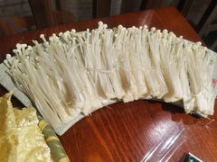 金针菇-高兴壹锅·潮汕鲜牛肉火锅(良乡梅花庄店)