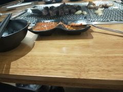 -肉甲韩国木炭烤肉(新壹街1店)