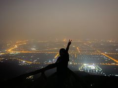 -鬼笑石后山停车场