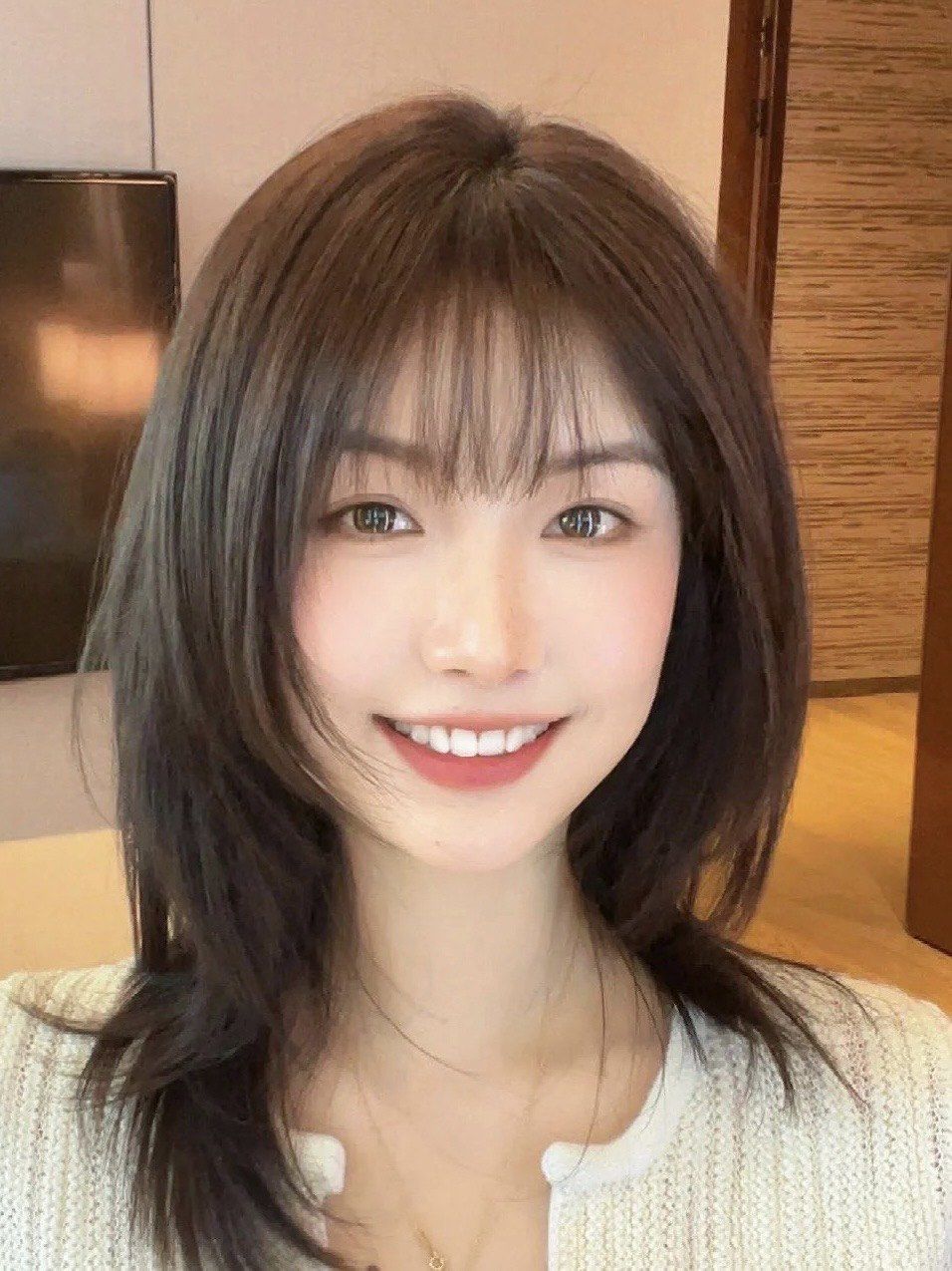 束光发型 适合五一出游的发型 96束光发型