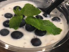 蓝莓奇亚籽燕麦酸奶杯-巴黎贝甜(来福士店)