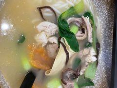 -蒙自源米线大王(江南西路店)