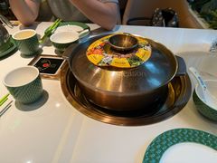 竹笙椰汁文昌鸡火锅-润园四季椰子鸡火锅(卓越INTOWN店)