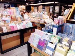 零售区-猫的天空之城概念书店(苏州诚品店)