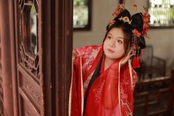 -一揽芳华汉服旗袍体验馆(拙政园店)
