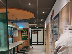 -麦当劳(百联西郊购物中心店)