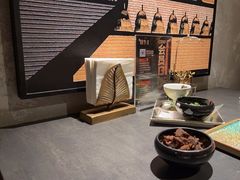 -铭牛烧肉·和牛海鲜自助(高新月牙湖店)