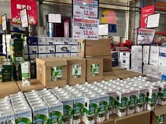 -洛哈思全球商品折扣仓(昆山路店)