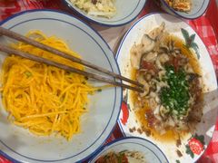 -荆九爷爆炒桥头三嫩(云南北路店)