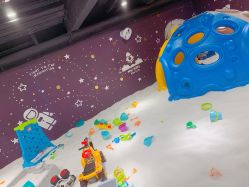 -MINI MARS KIDS CLUB亲子家庭中心(长宁天山店)