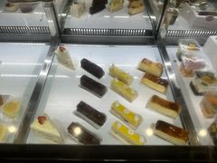 -Dough&Joe团憩(瑞虹天地月亮湾店)