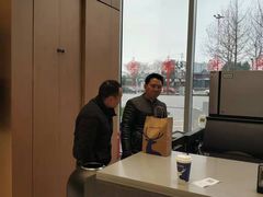 -瑞幸咖啡(绿地锦峰大厦店)