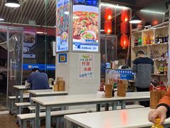 大堂-蜀串香牛杂火锅串串