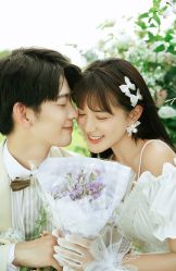 -雪中彩影婚纱摄影·微光艺术中心