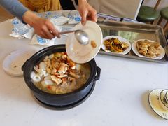 -菌之家·专业纯野生菌火锅·特色炒菌