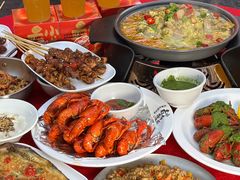 -龙巢盱眙龙虾·牛蛙·烧烤宵夜(八卦岭店)