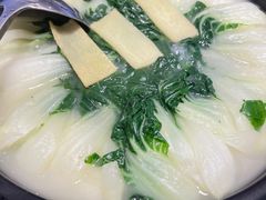 -万龙洲海鲜(大兴绿地缤纷城店)