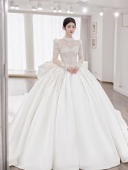 -洋洋婚纱品牌集合店