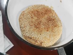 芝麻烧饼-迎宾楼饭庄(窦店)