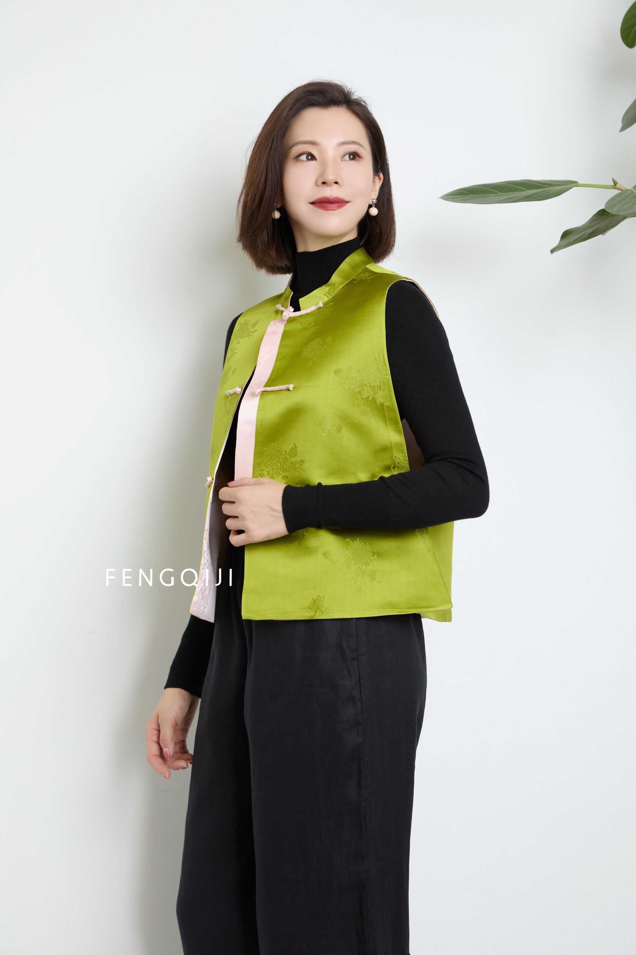 新中式服装:古典精髓,现代风范