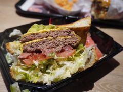 -The Habit Burger Grill 哈比特汉堡(复兴soho店)