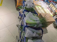 -农工商超市(临汾路店)