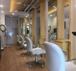 大厅-简法造型·品牌形象店