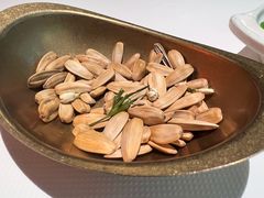 -桂满陇·手作小笼包&江南叫花鸡(中山公园店)