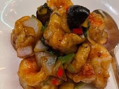 黑蒜大千爆虾球-北京四季酒店·采逸轩