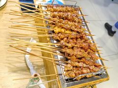 -烤满分·东北烧烤(首经贸店)