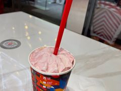 -DQ·蛋糕·冰淇淋(大宁国际商业广场店)