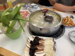 -朴小妹人参鸡汤火锅(长白山万达店)