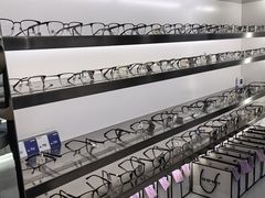 -视野联行眼镜·蔡司·尼康战略合作店(城西银泰店)