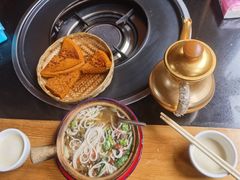 -银同牦牛肉火锅