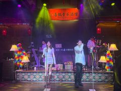 -喜鹊音乐酒馆(西街店)