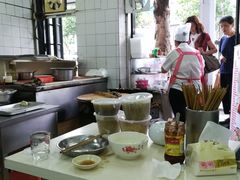 -黄阿姨锅贴大王(万航渡路店)