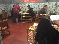 大堂-老字号.雅克白族石板烧十年老店(大理古城店)