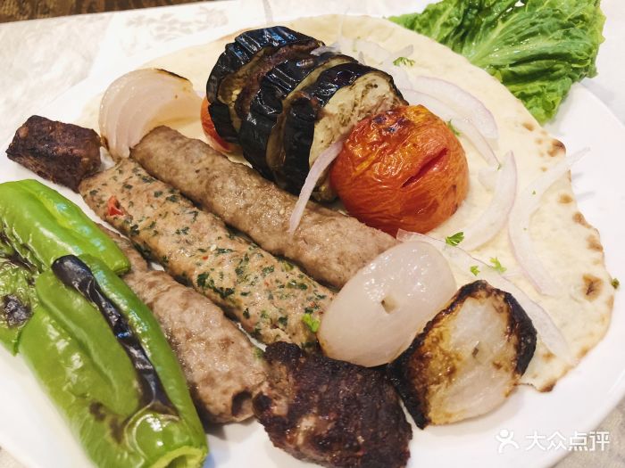 黎巴嫩烤肉拼盘