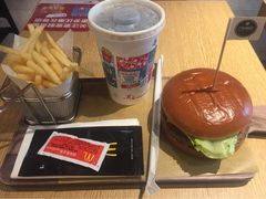 -麦当劳(新王府井店)