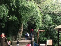 -黔灵山公园-南门售票处