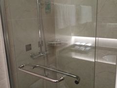 -上海怡沁园度假酒店